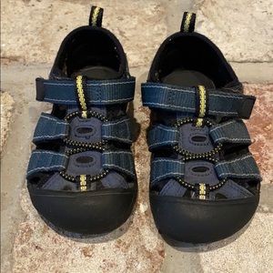 Keen Sandals EUC